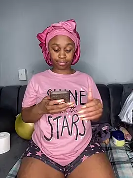 Pearl_00 live sex cam