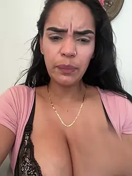 Sara-77's cam snapshot