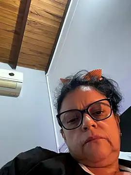 Sharongirl07's web cam