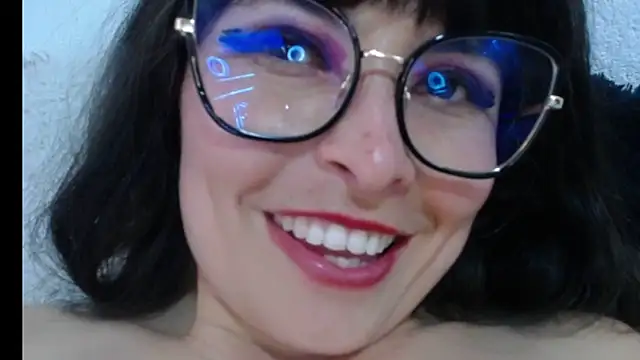 Alexandrasaenz's cam snapshot