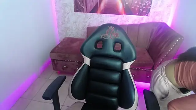 Aylanny_m's cam snapshot