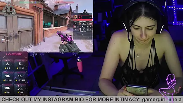 Gamergirl-Linela live sex cam