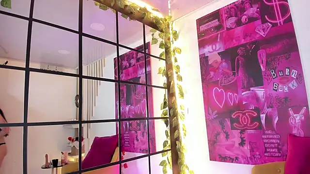 floraginette's cam snapshot