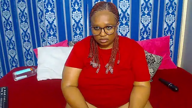 JUICEYLIPS333's cam snapshot