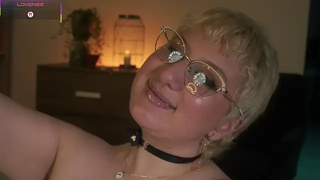 Ximenna_Cruz's cam snapshot