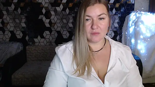 NikaSkylink's cam snapshot