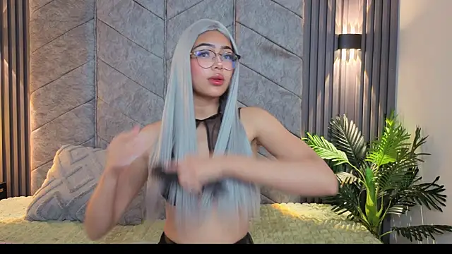 _ViolletteNoir_'s cam snapshot