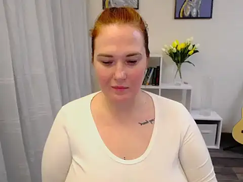 Lady_Tiana's web cam