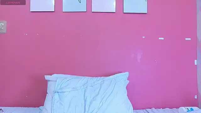 hotlatinateacher's cam snapshot