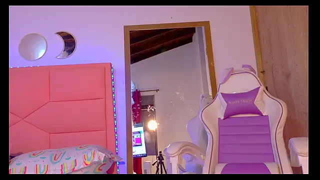 BabyDollvibes's cam snapshot