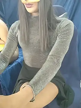 SEXYY_TRANSY_WITH_GIRL's cam snapshot