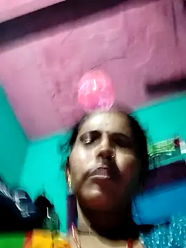 Pooja750's cam snapshot