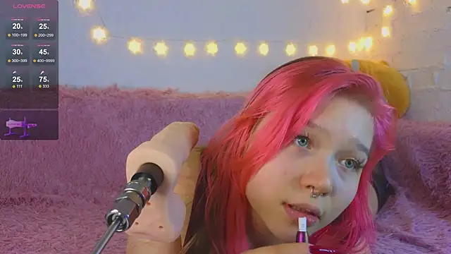 May_aster's cam snapshot