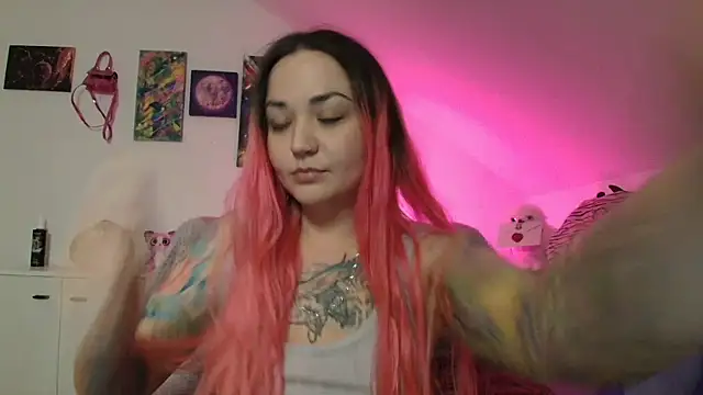 PinkHurricaneOfficial's cam snapshot