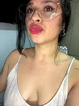 _Emily_vixen live sex cam