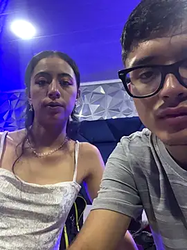 SAMANTHA_AND_PETER live sex cam