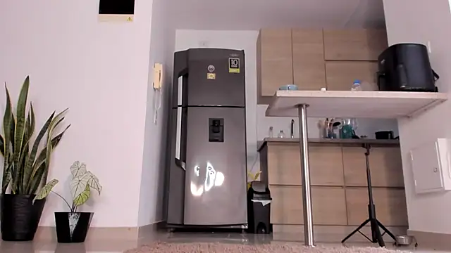 AnaHenao live sex cam