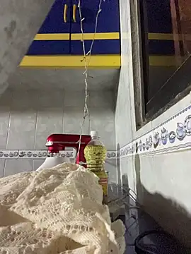 MrLeoLatino live sex cam