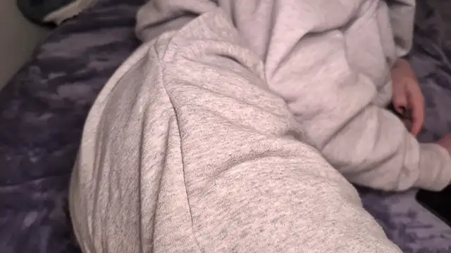 chloehollis live sex cam