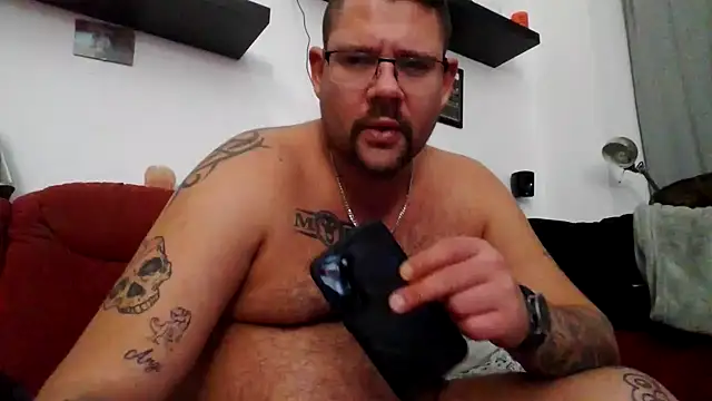 sexykevin17cm live sex cam