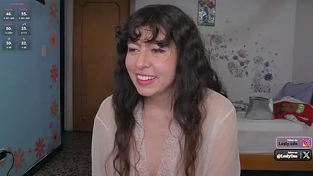 leslyyu live sex cam