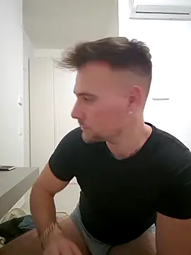 mrlyuis live sex cam