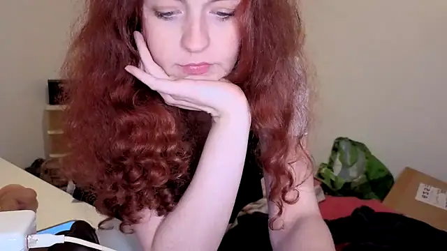 ENGLISHEMILY_69's cam snapshot