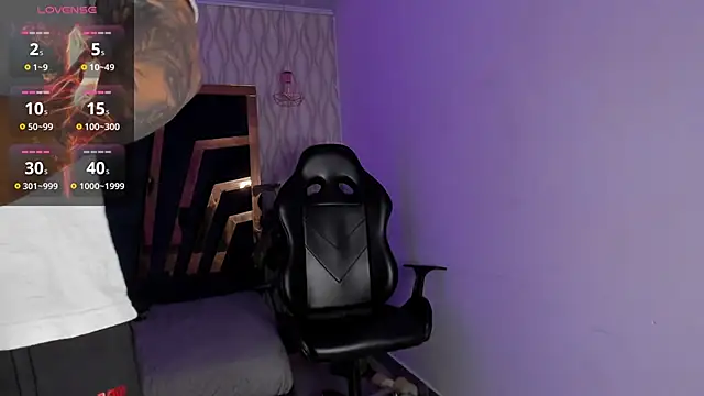 Brad_Summer live sex cam