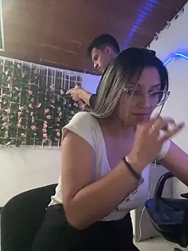 Isabella_Varella's cam snapshot