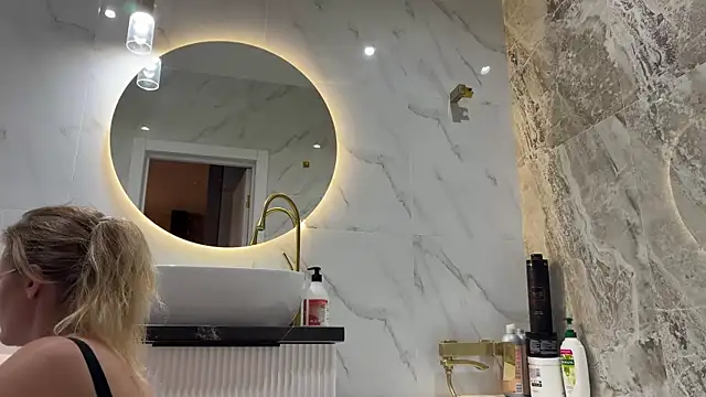 mommy_nadin live sex cam