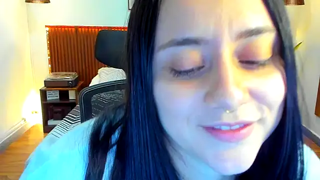 KatherineBond's cam snapshot