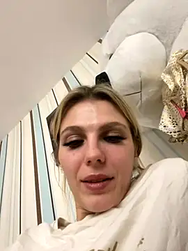 My_Hotgirl's cam snapshot