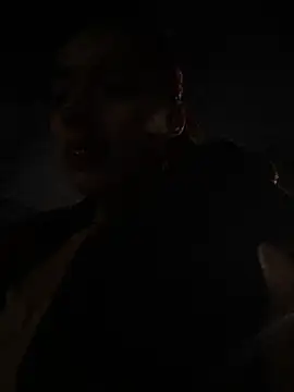 Emilyy-18 live sex cam