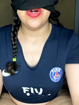 Qamar_arabiya's cam snapshot