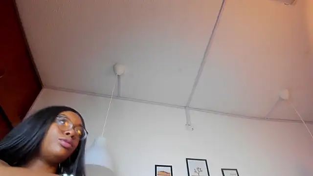 Coco_joness's cam snapshot