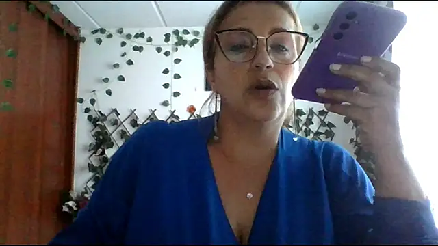 RossanaLionheart's cam snapshot