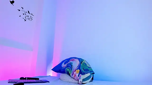 ayheleensexygirl-'s cam snapshot