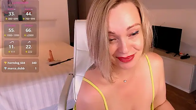 Tilly_Eliot's cam snapshot