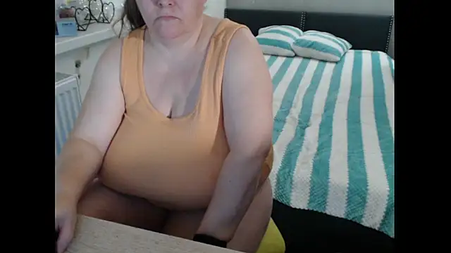 Sweetboobs's web cam