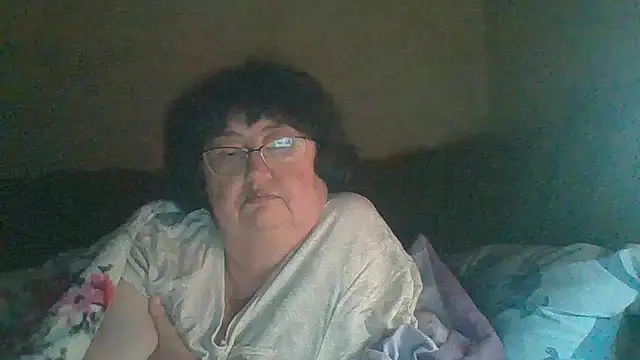 MilaSky5303's cam snapshot