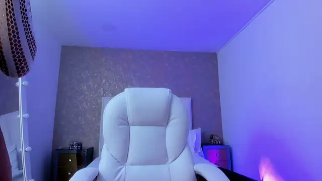 KaylieBrooks's cam snapshot