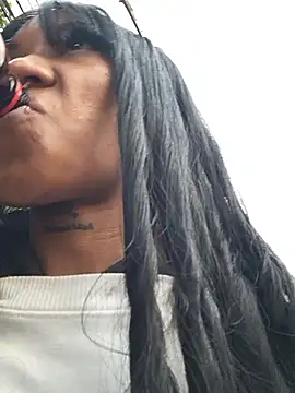 --Kenia's cam snapshot