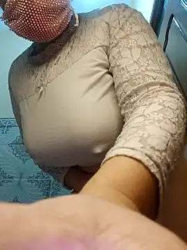 -Zina's cam snapshot