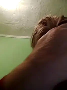 LusiyaGold5's cam snapshot