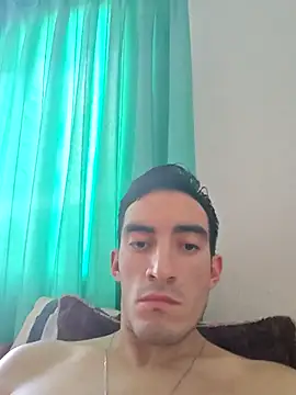 TommyMomentum live sex cam