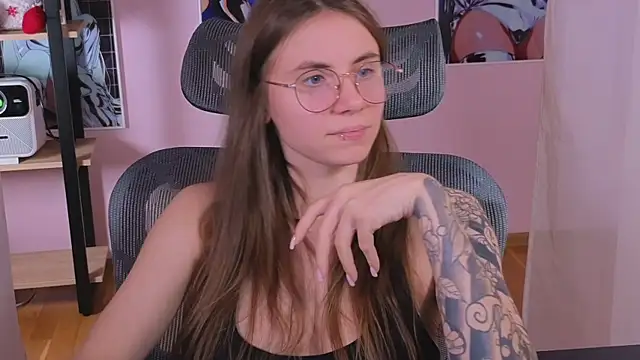 _AnnaStark_'s cam snapshot