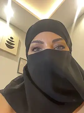 Amberonee31's cam snapshot