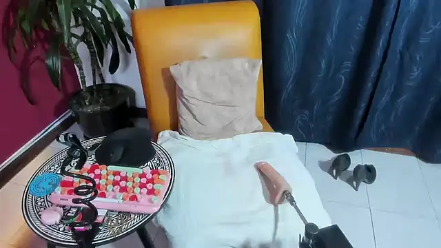 BrendaSex_Hot's cam snapshot