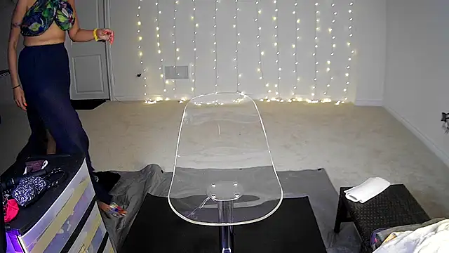 Ravishing_Roma live sex cam