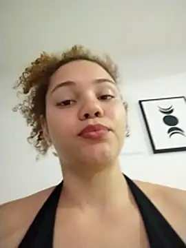 SirenRouge_69's cam snapshot